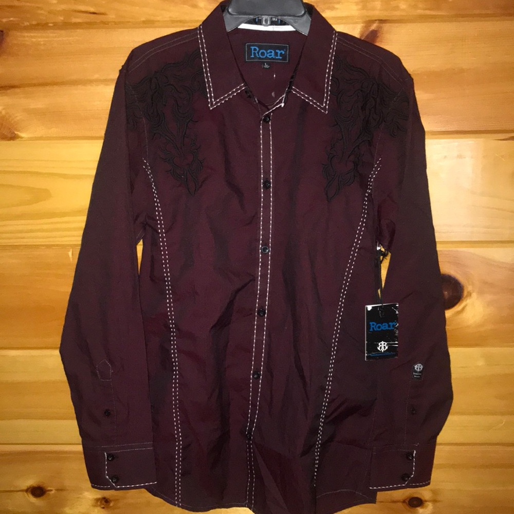 Men’s button up dress shirt, NWT, never worn!